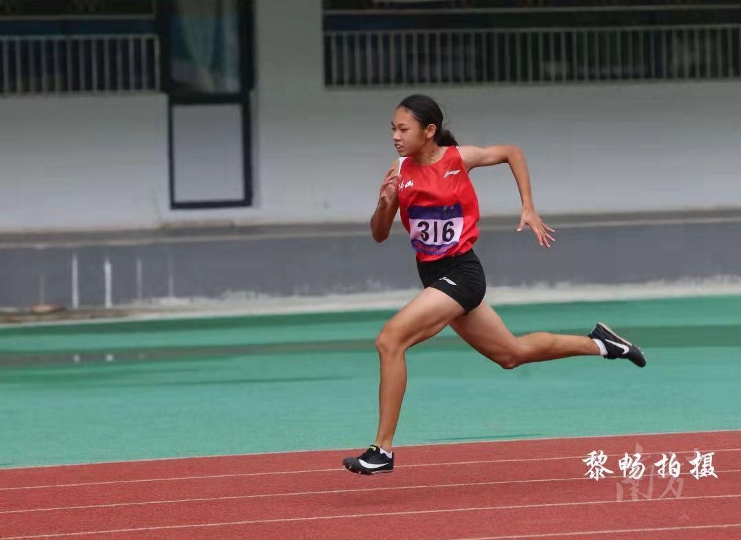 菲律宾女子田径选手速度惊人夺金，表现亮眼