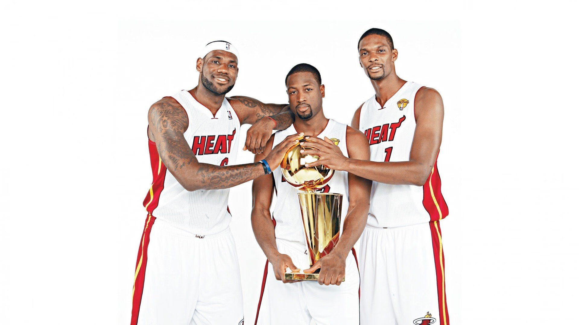 拉梅洛·鲍尔用一记星际导弹般的绝杀告诉世界,魔术翻盘,新王诞生!