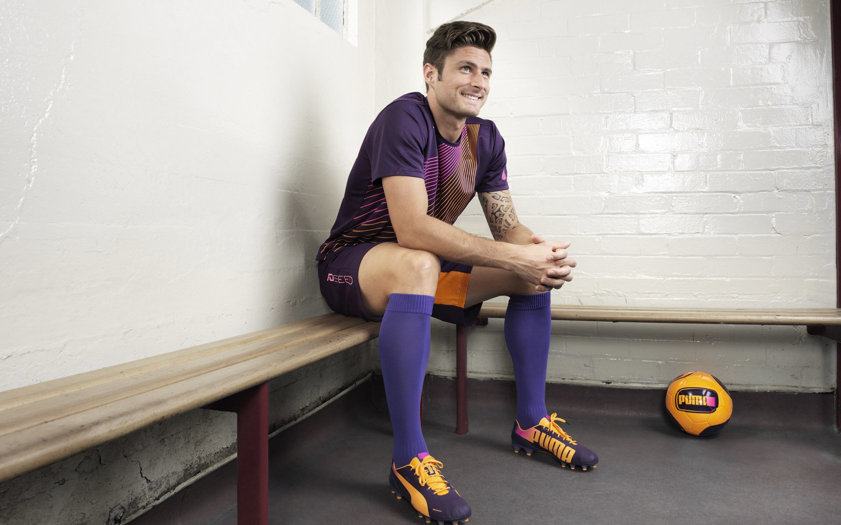 从压抑到爆发！孔德欧冠三连击撕碎塞内加尔，多特蒙德的非典型狂胜哲学