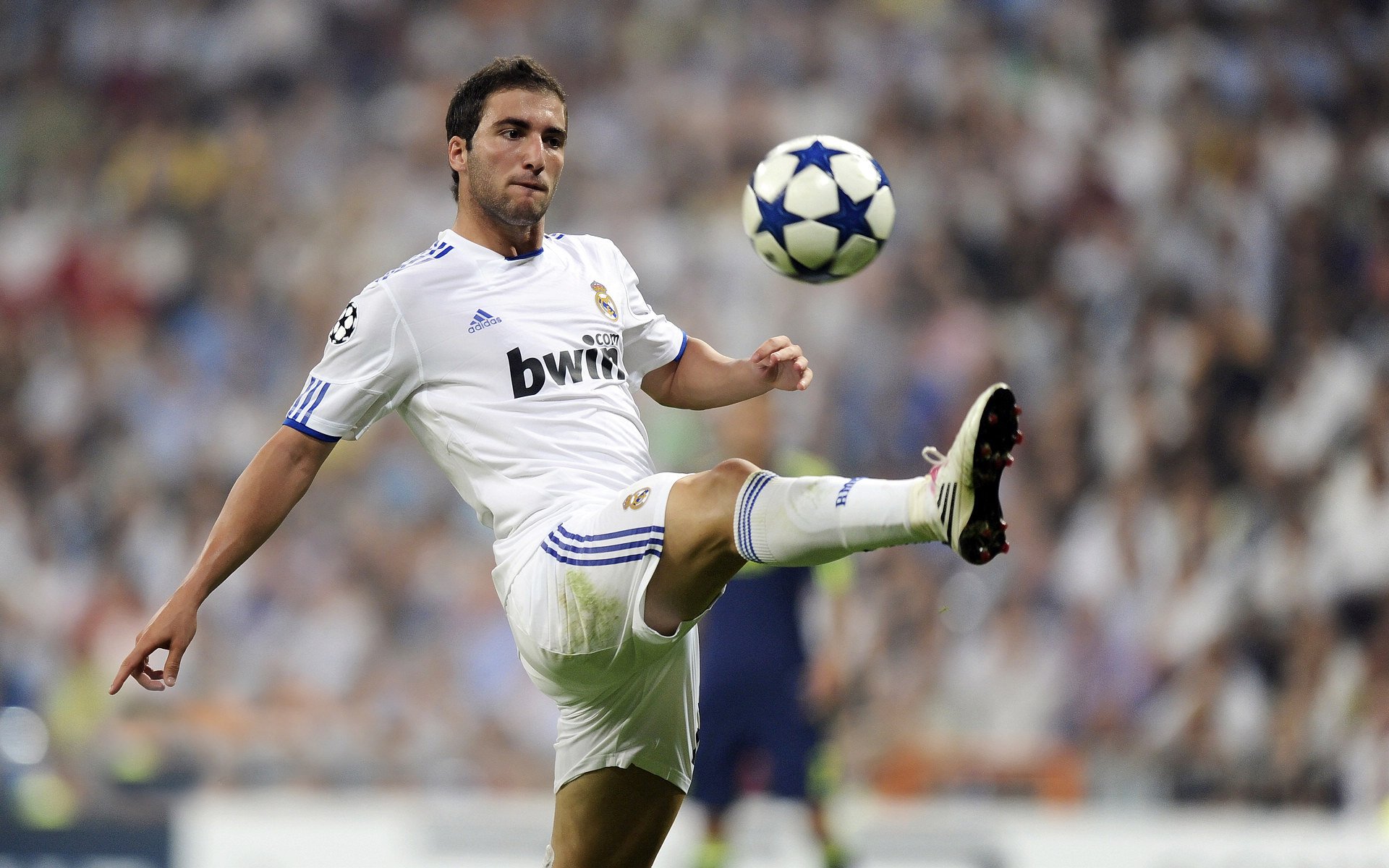 开云下载-奥利维耶，改写剧本的超级英雄，一人扛起红魔翻盘大旗